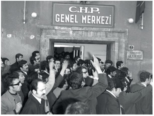 Kurultay Partisi CHP'de Arayış-Bünyamin Bezci