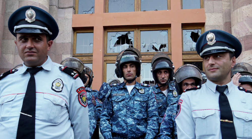 Ermenistan Erivan'da güvenlik güçleri