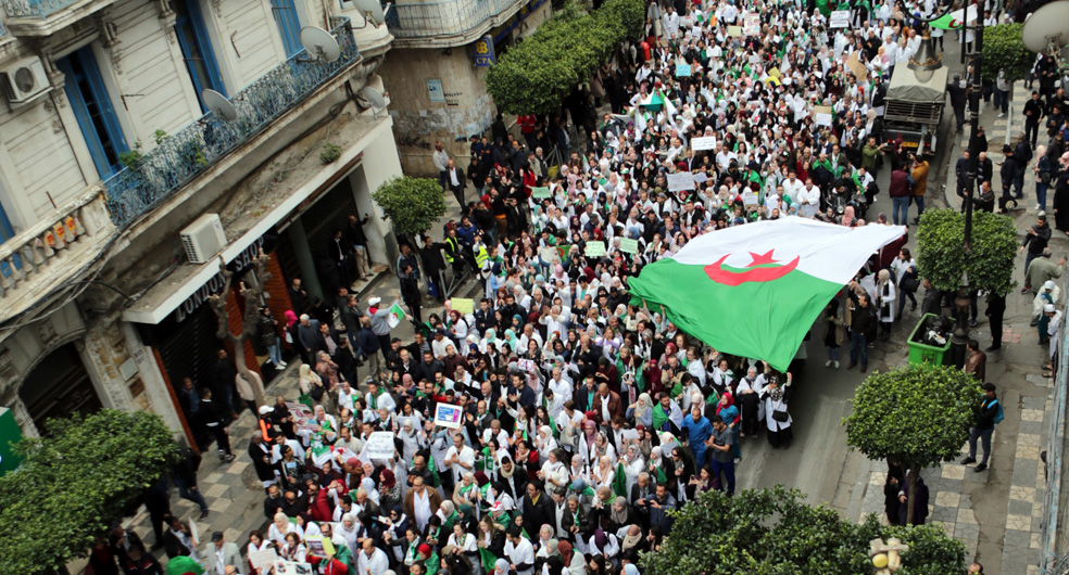 Statüko ve Değişim Talepleri Arasında Cezayir