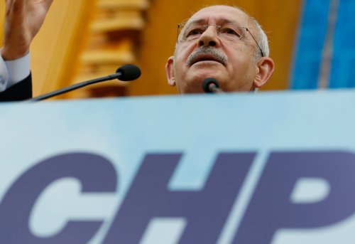 Barış Pınarı Suriye ye CHP İse HDP nin Yatağına Akıyor