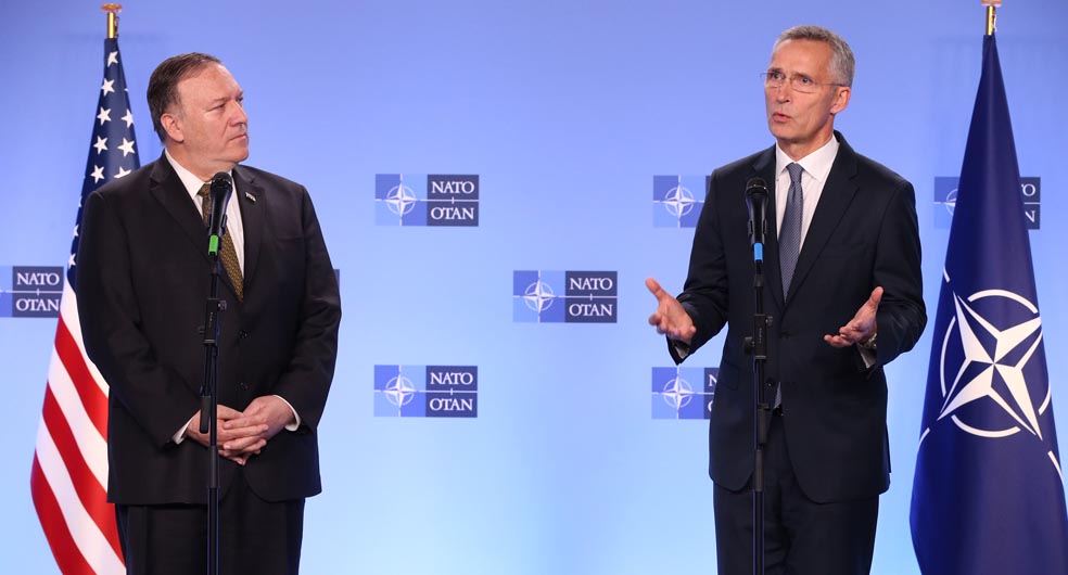 ABD Savunma Bakanı Mike Pompeo ve NATO Genel Sekreteri Jens Stoltenberg