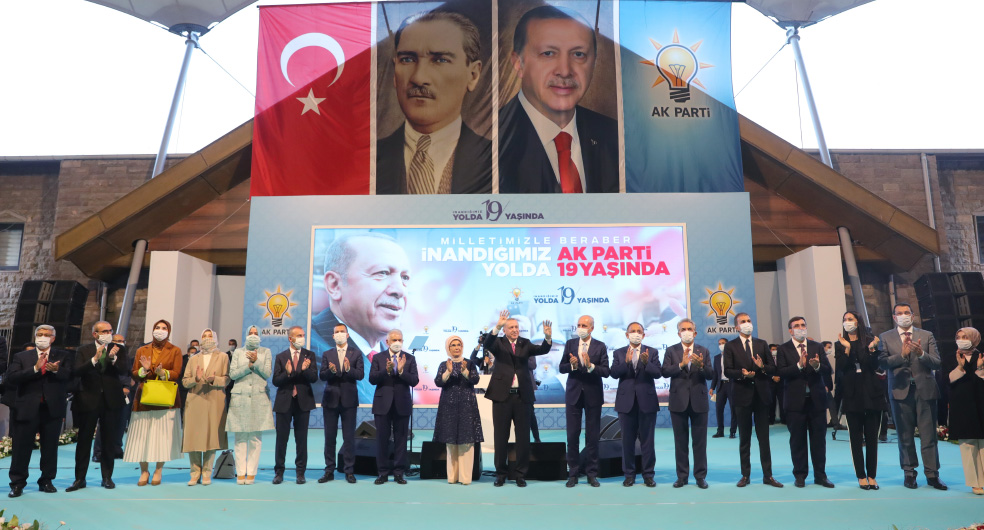 Kuruluşunun 19 Yılında AK Parti ve Siyasal Kimlik Analizi