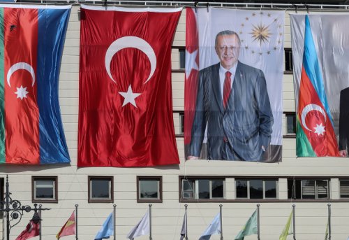 Küresel Siyasette Belirsizlik ve Erdoğan Siyasetinin İstisnailiği