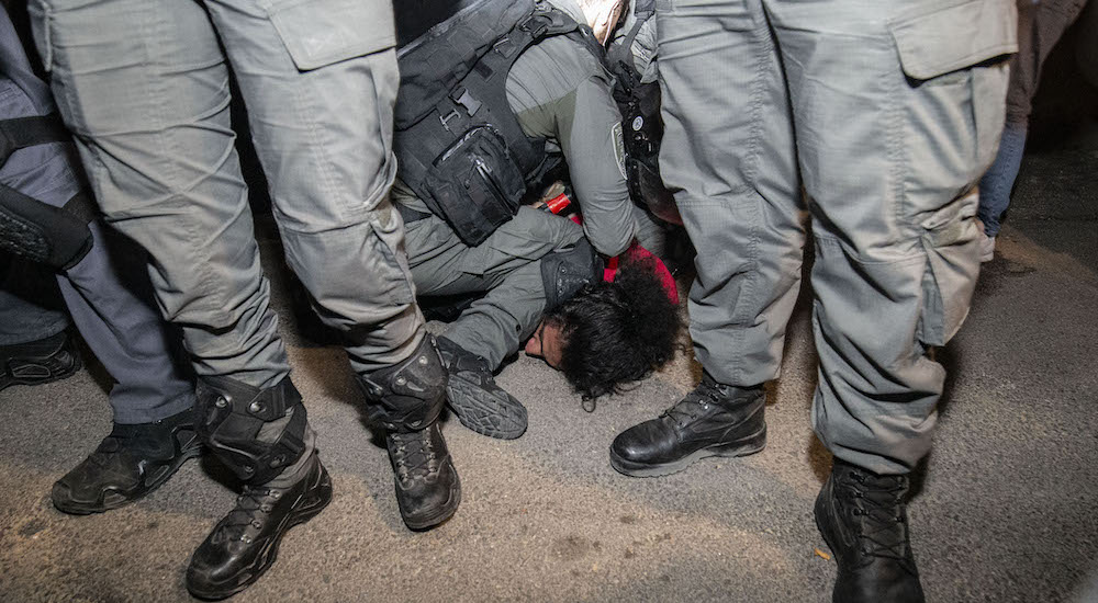 Filistinlilerin protestolarına müdahale eden İsrail polisi