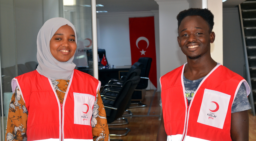 Amasya Üniversitesinde öğrenim gören Türk Kızılay gönüllüsü Afrikalı öğrenciler