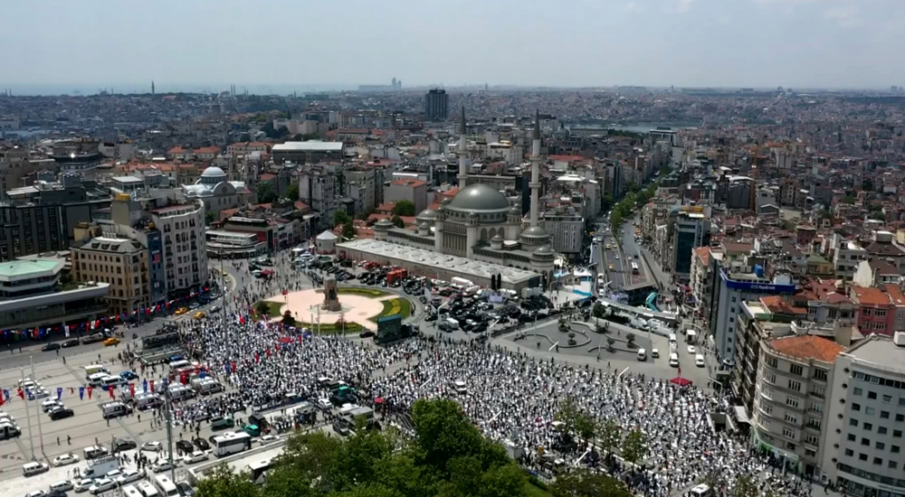 Taksim Camii açılışına büyük katılım