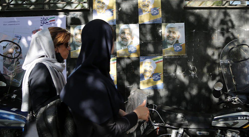 İran'da cumhurbaşkanı adaylarına ait afiş ve posterler