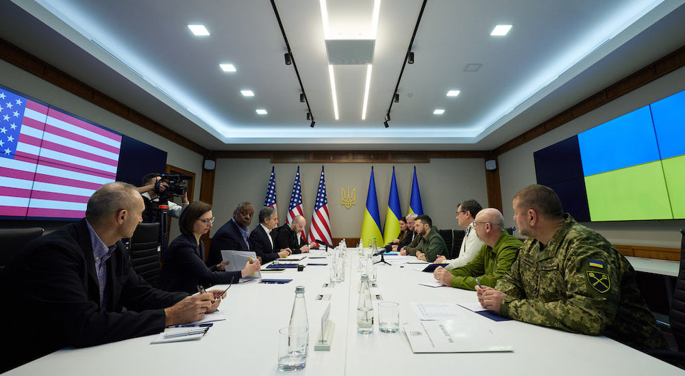 Ukrayna Devlet Başkanı Volodymyr Zelenski'nin heyet görüşmesi