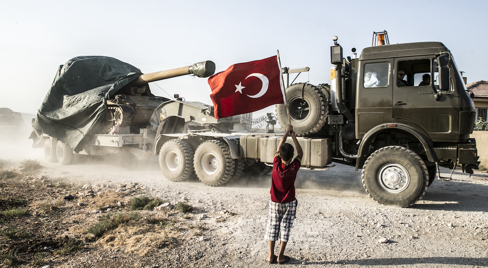 Suriye sınırında Türk obüs ve tankları