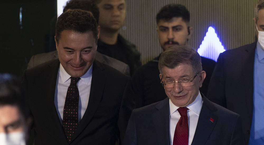 Gelecek Partisi Genel Başkanı Ahmet Davutoğlu, Demokrasi ve Atılım Partisi Genel Başkanı Ali Babacan