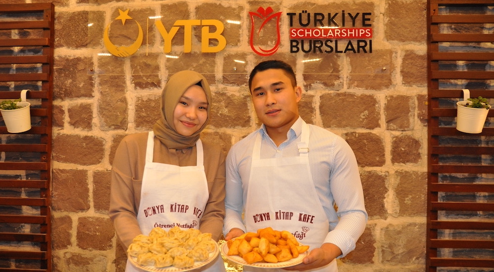 Türkiye'ye gelen Kırgız öğrenciler