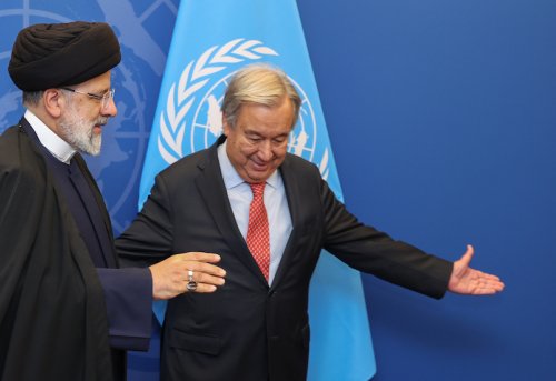 İran ın Dış Politikada Denge Arayışı