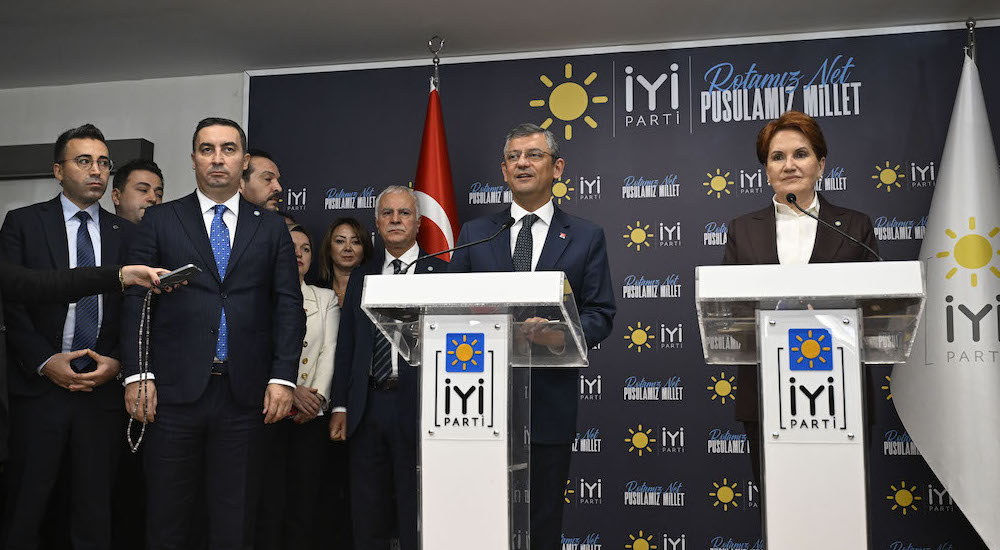 CHP Genel Başkanı Özgür Özel, İYİ Parti Genel Başkanı Meral Akşener