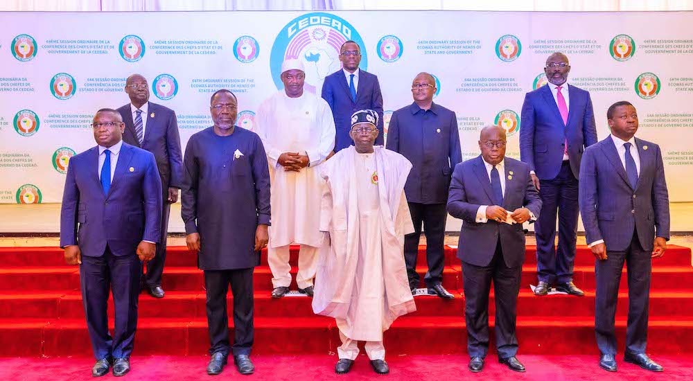  Batı Afrika Devletleri Ekonomik Topluluğu (ECOWAS) üyesi ülkelerin liderleri