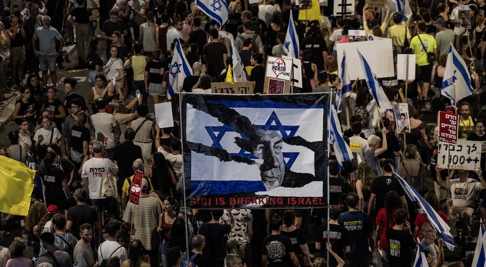 Tel Aviv'de Netanyahu ve hükümetini protesto gösterileri düzenlendi