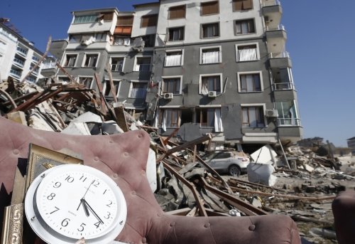 Deprem Gerçeğini Yeniden Hatırlamak