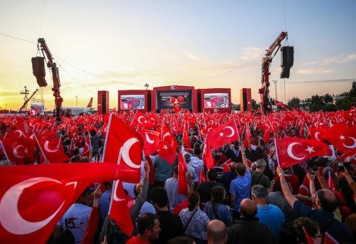 15 Temmuz un Ardından Vesayetçi Zihniyetin İzlerini Silebilmek
