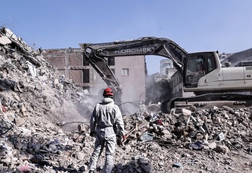 Kentsel Dönüşüm Sürecinde Yıkıntı Atıklarının Yönetimi ve Yeniden Değerlendirilmesi
