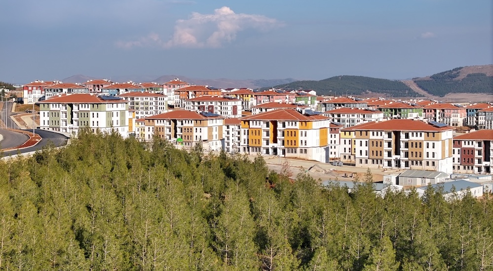 deprem bölgesinde konut inşası