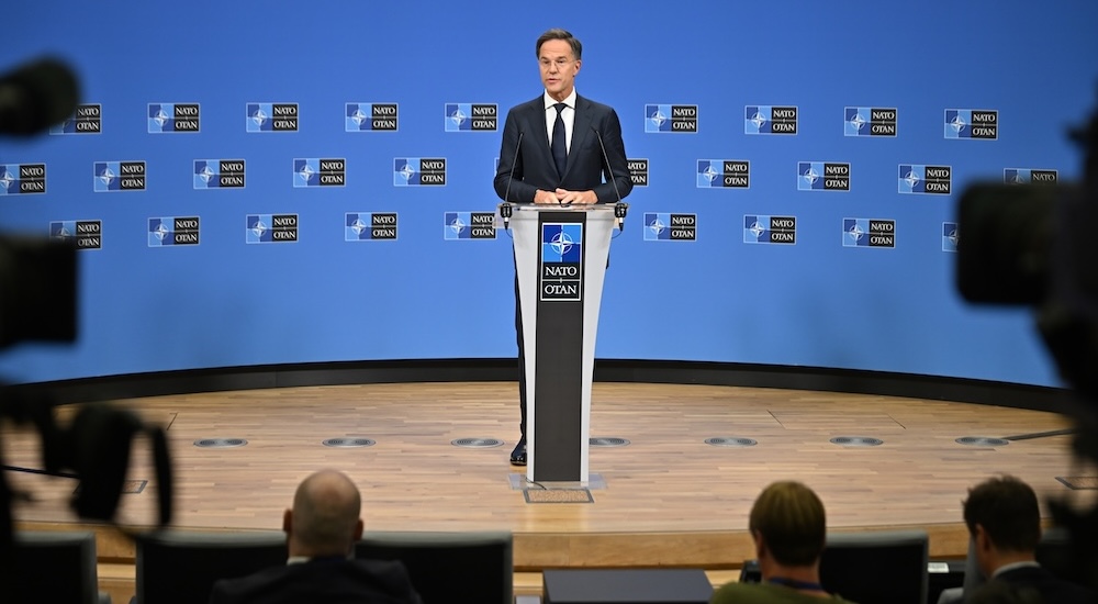 Mark Rutte, Brüksel'deki NATO karargahı