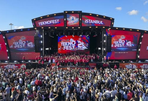 Dijital Egemenlik Yolunda Türkiye Milli Teknoloji Hamlesi ve TEKNOFEST