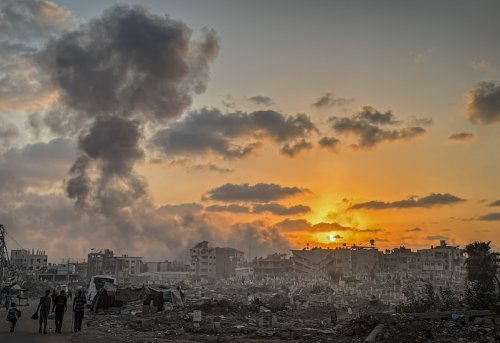 Bir Kent Kırım Urbicide Suçu Olarak İsrail in Gazze Soykırımı