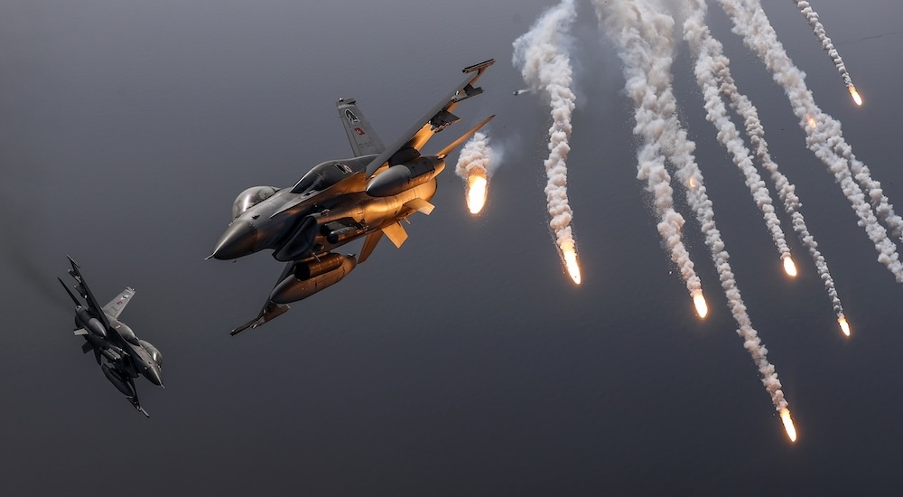 TSK F-16 uçakları EFES-2026 Tatbikatında