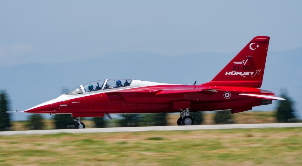 Türkiye’nin yerli ve millî gelişmiş jet eğitim uçağı HÜRJET